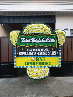 Papan Bunga Duka di Kujangsari