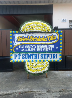 Papan Bunga Duka di Kujangsari